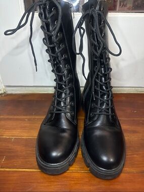 Qupid Black Lace-Up Platform Combat Boots